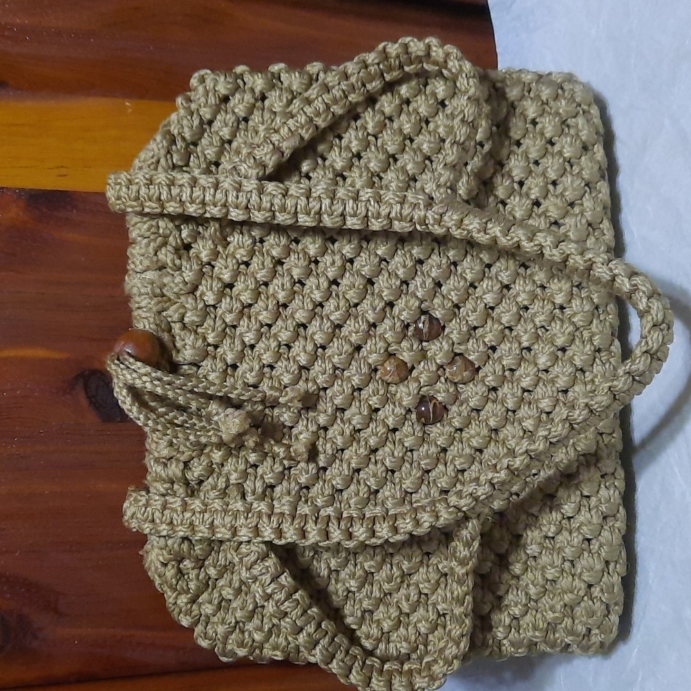 Vintage. draw string macrame purse